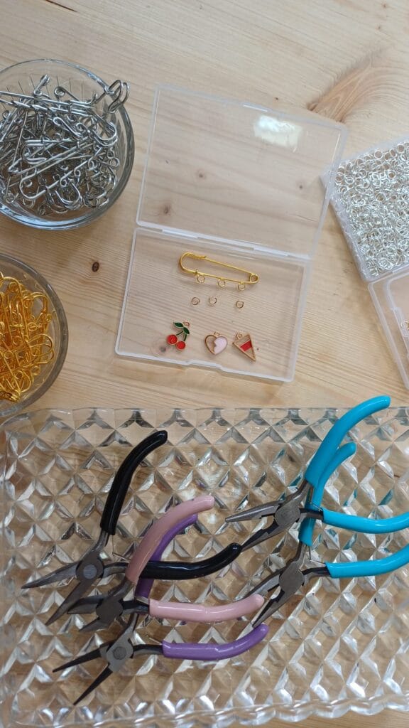 Broches - atelier DIY entreprise team building